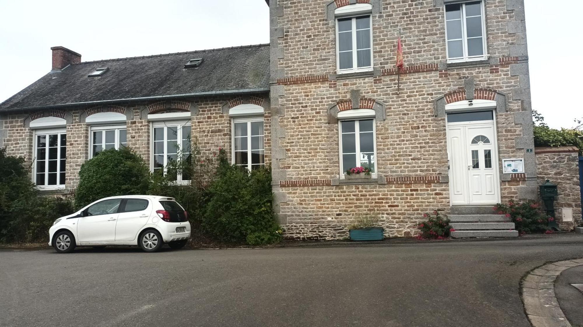 Villa La Petite Ecole De La Baie Pontorson Exterior foto